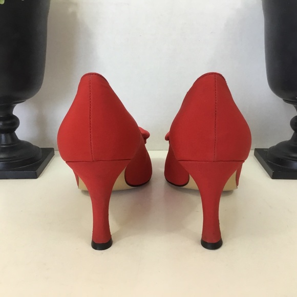 Touch of Nina Red Satin Heels, 9 1/2 M - Picture 3 of 7